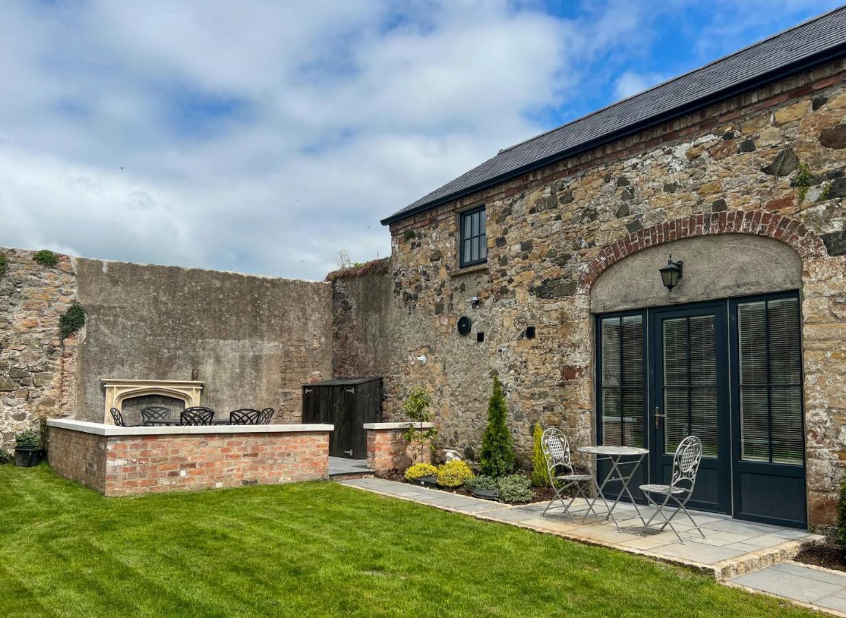 Converted Victorian Coach House With Hot Tub Stewartstown Exterior foto