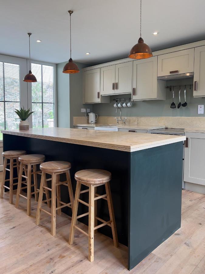 Converted Victorian Coach House With Hot Tub Stewartstown Exterior foto